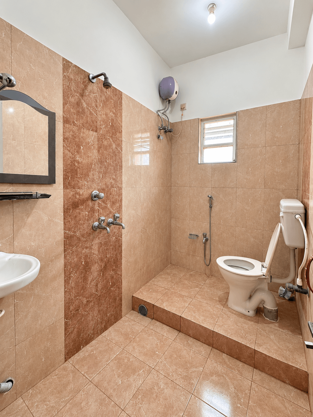 Attached bathroom with hot water
